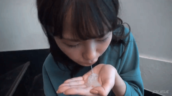 fellatiohunter-0021_小さい顔でチンポ丸呑みピストンフェラ_nan 素人フェラ GIF 1