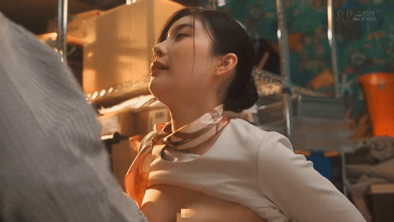 1stars00979 神木麗 の乳揺れGIF画像4