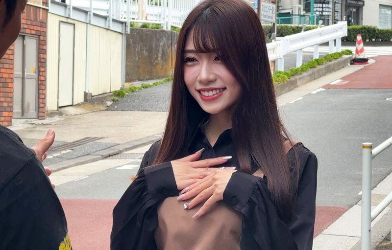 smjs219人妻巨乳素人ゆらさんの乳揺れ画像画像1
