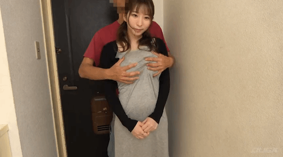 fellatiohunter-0219_個撮）神乳すぎる美術●員【パイズリ挟射】 GIF 4