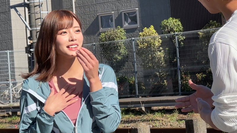 smjs029ムチムチ巨乳素人るいささんの乳揺れ画像画像1