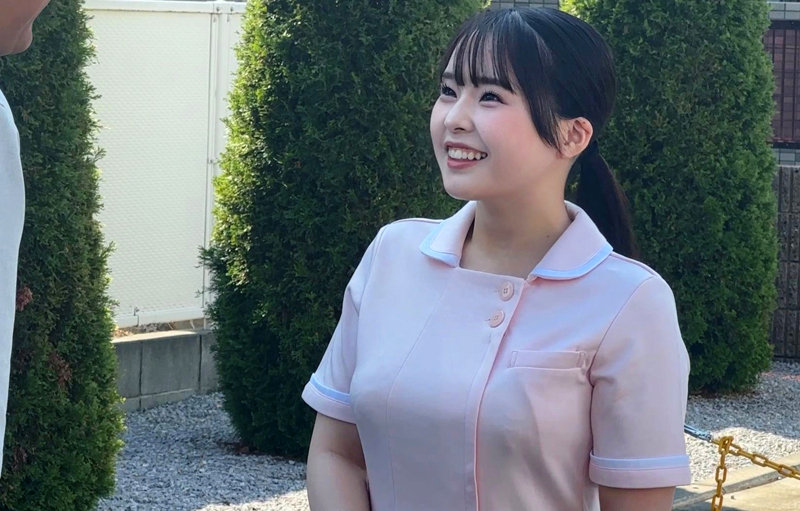 smjs242美少女巨乳素人ももなさんの乳揺れ画像画像1