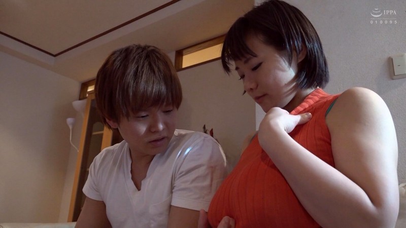 mcsf018Kカップ人妻巨乳素人果歩さん(30)の乳揺れ画像2