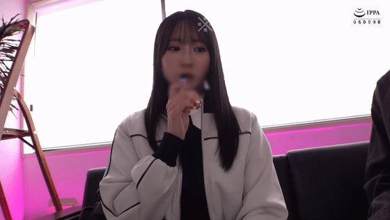 hpp018 依本しおり 乳揺れGIF画像3