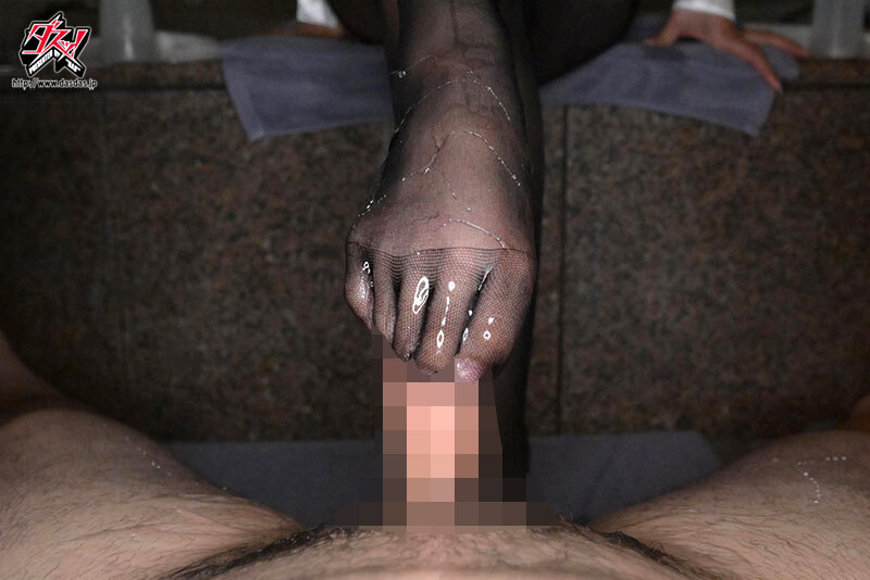 dass00986_男をダメにする美脚堪能。蒸れパンスト神聖おみ足でペニス挟撃コキシコぎゅむゥの極ズリ射精焦らし。甘すぎる極上足フェティスイートルーム。 姫咲はな 巨乳画像5