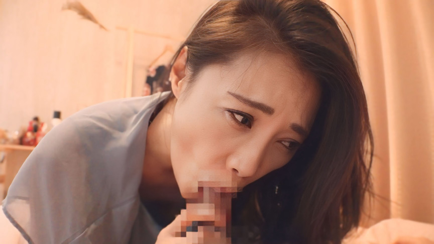 hot-2374 美熟女口淫全集 大量精液を口内射精！！ フェラ 画像1