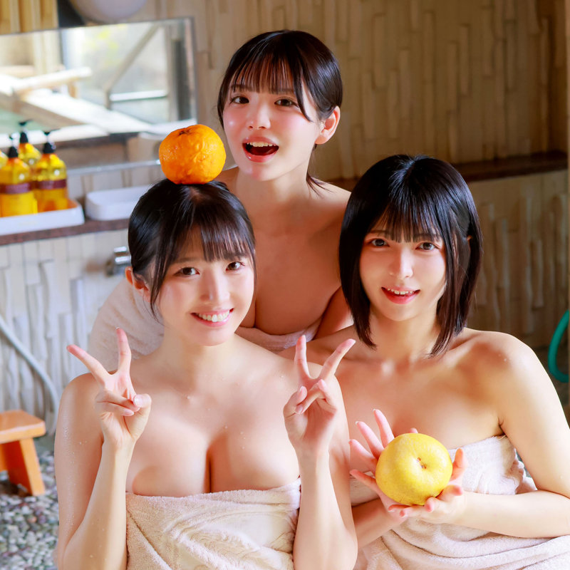 deaa041美乳巨乳素人ユミ&ヒカリ&メルの乳揺れ画像1