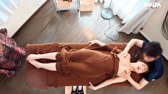 deas087 丸最レア 乳揺れGIF画像5